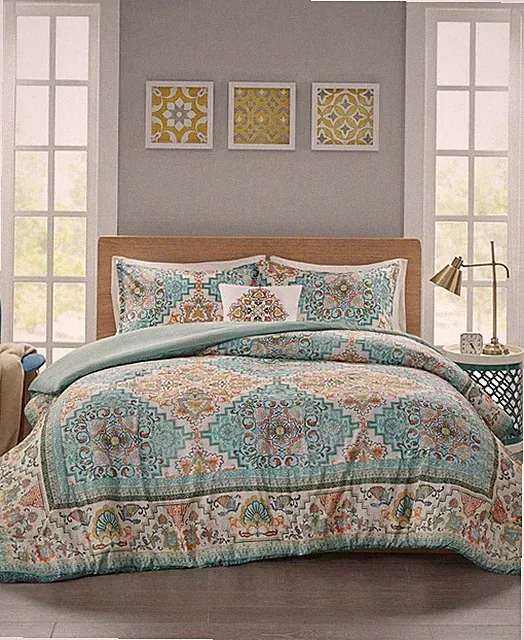 Intelligent Design Deliah 4 Piece Full/Queen Duvet Cover Set