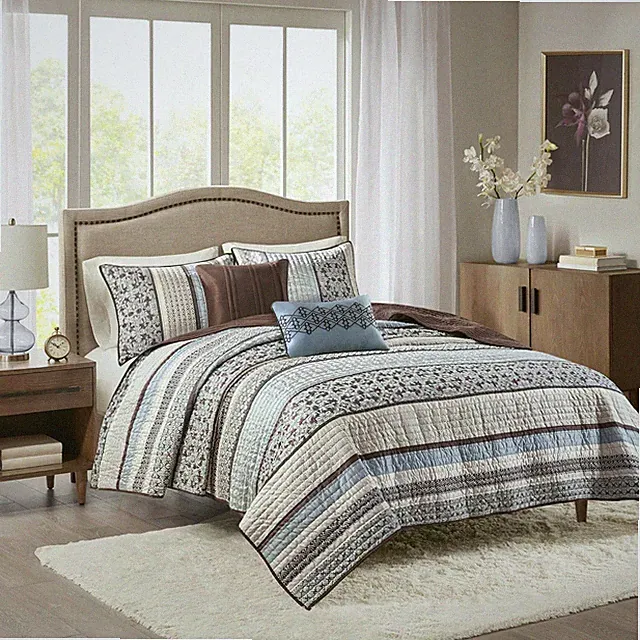 Luxurious Jacquard Quilt Set, Blue Floral, King/Cal King, 5 Piece Bedding